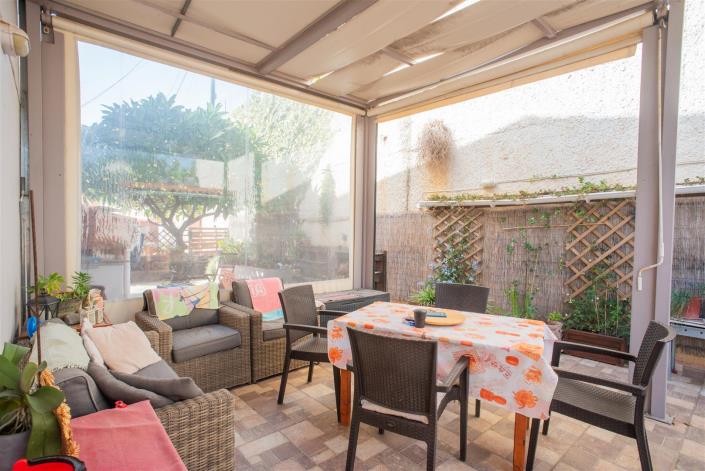 Image No.9-2 Bed Villa for sale