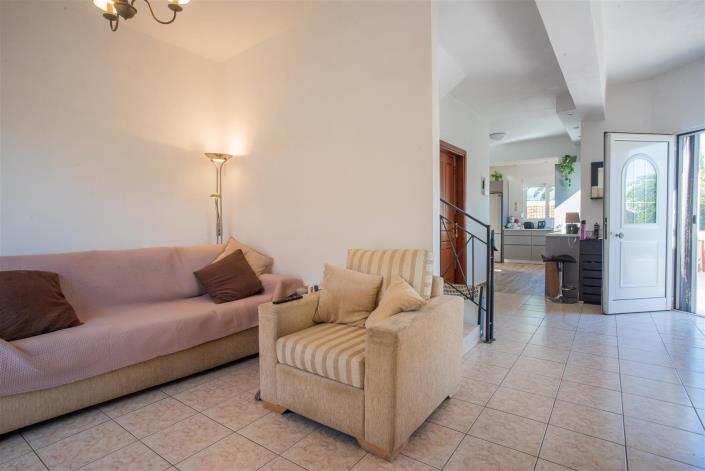 Image No.20-2 Bed Villa for sale