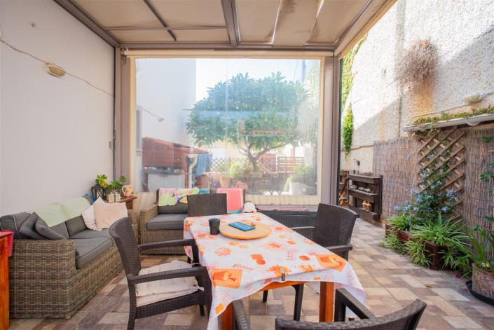 Image No.21-2 Bed Villa for sale