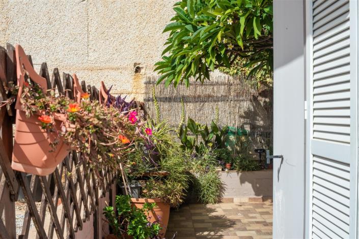 Image No.40-2 Bed Villa for sale