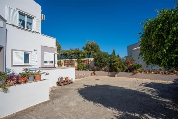 Image No.44-2 Bed Villa for sale