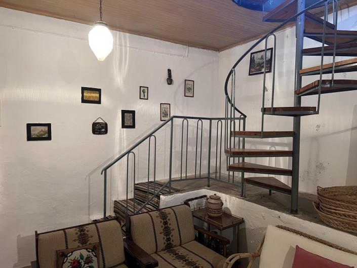 Image No.27-2 Bed House for sale