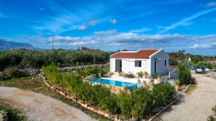 Image No.6-2 Bed Villa for sale