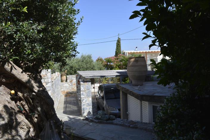 Image No.9-5 Bed House for sale