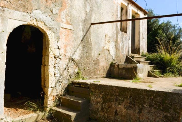 Image No.9-2 Bed House for sale