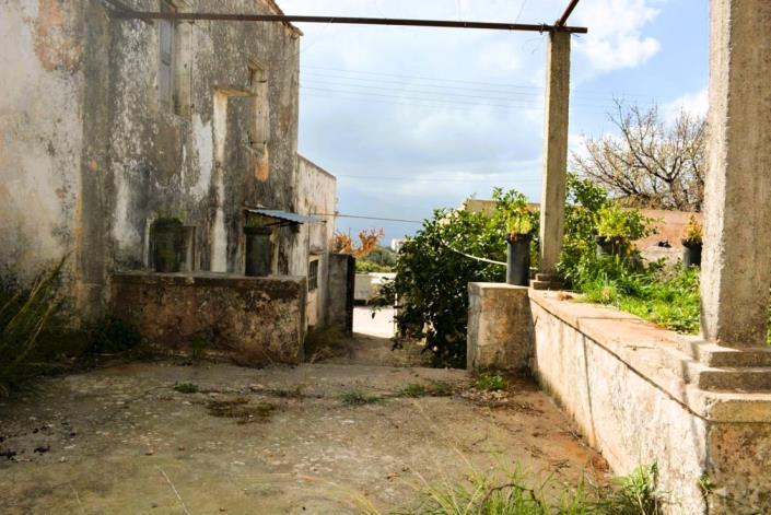 Image No.11-2 Bed House for sale