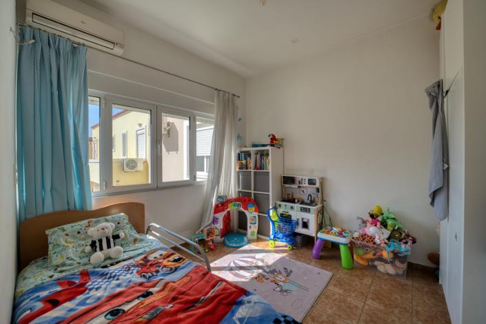 Image No.3-4 Bed Maisonette for sale