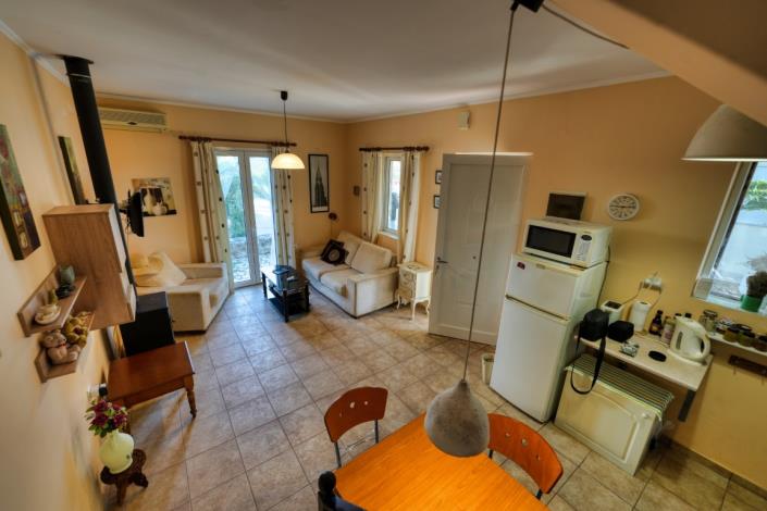 Image No.12-1 Bed House for sale