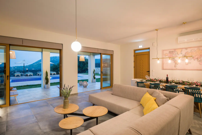 Image No.40-Villa de 5 chambres à vendre à Gavalohori