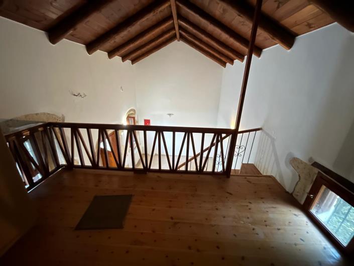 Image No.10-1 Bed House for sale