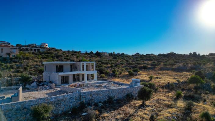 Image No.1-3 Bed Villa for sale
