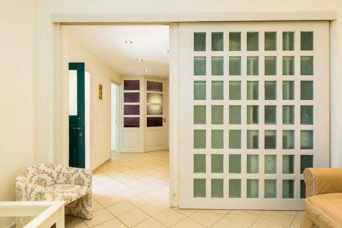 Image No.9-2 Bed Villa for sale