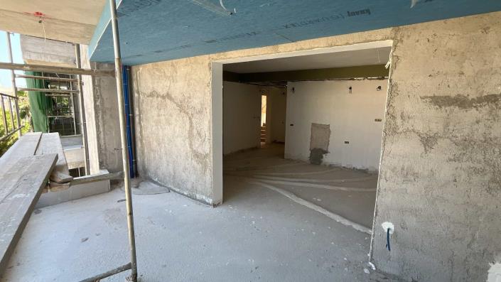 Image No.14-3 Bed Apartment for sale