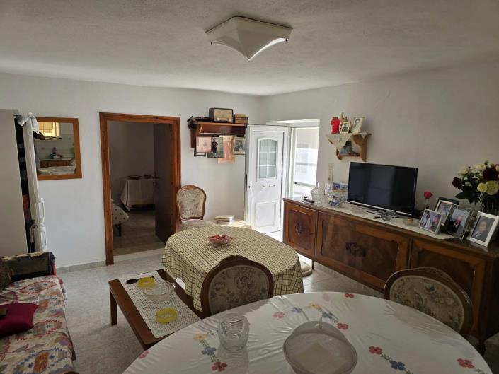 Image No.6-3 Bed House for sale