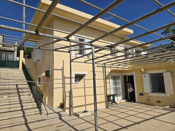 Image No.11-3 Bed House for sale