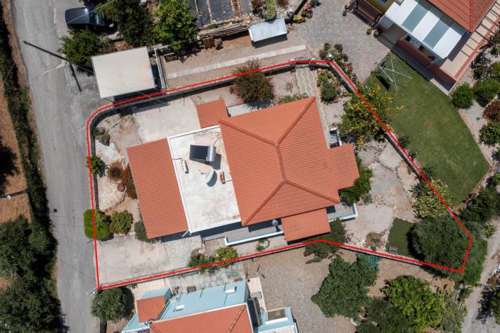 Image No.11-2 Bed House for sale