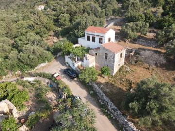 Stonehouse-for-sale-in-Chania-Crete--3-