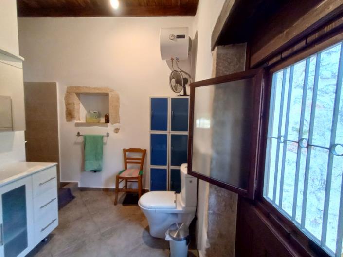 Image No.9-2 Bed House for sale