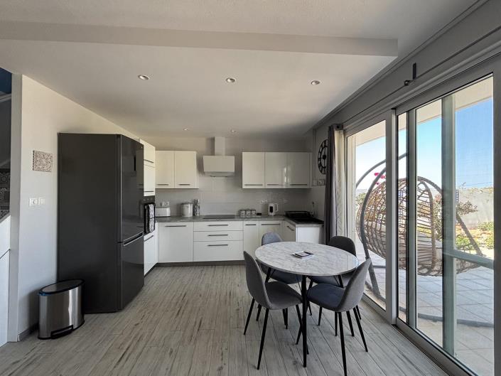 Image No.15-2 Bed Villa for sale