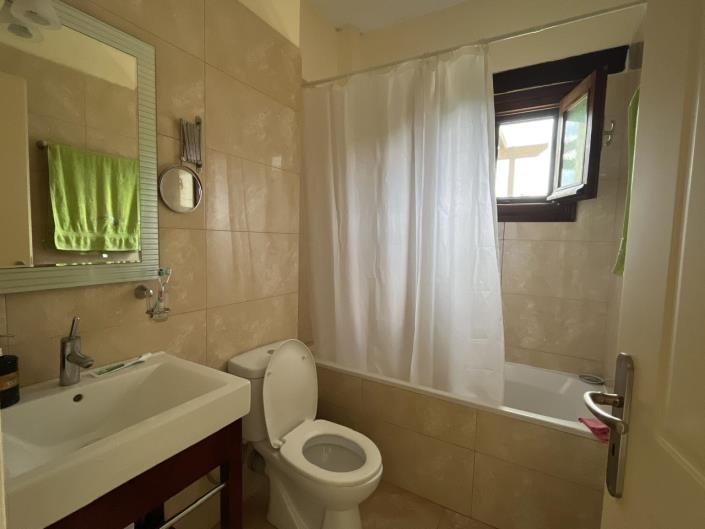 Image No.15-2 Bed Villa for sale