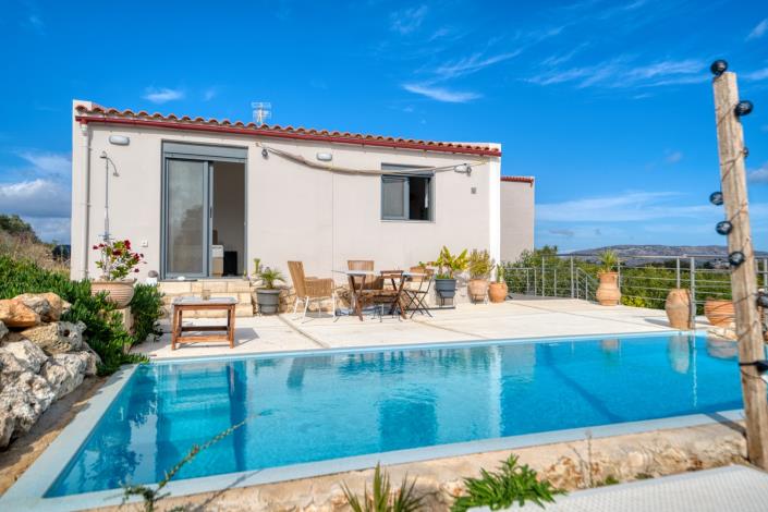 Image No.3-2 Bed Villa for sale