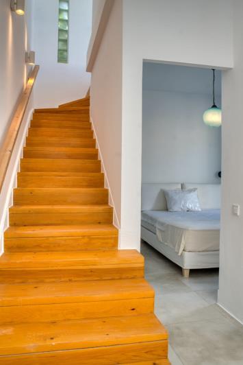 Image No.16-2 Bed Maisonette for sale