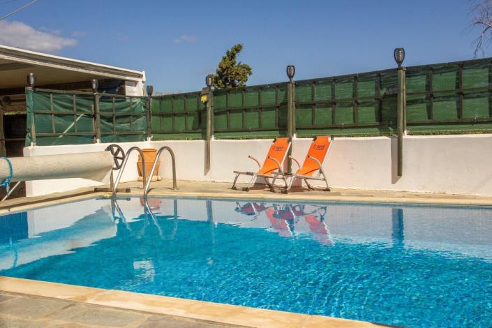 Image No.2-Villa de 2 chambres à vendre à Maleme