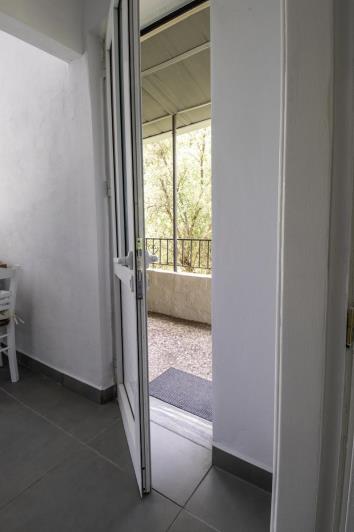 Image No.17-1 Bed House for sale