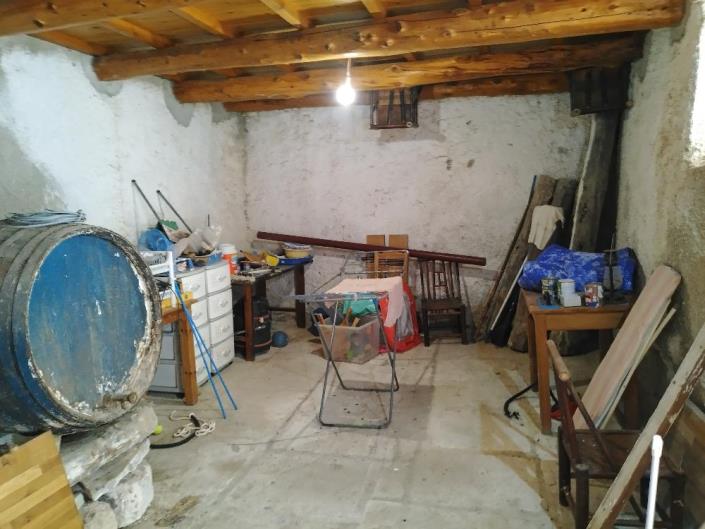 Image No.20-2 Bed House for sale