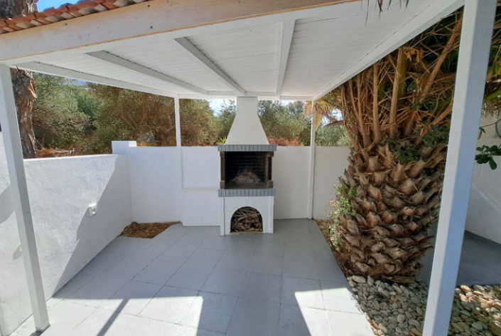 Image No.13-1 Bed Semi-Detached for sale