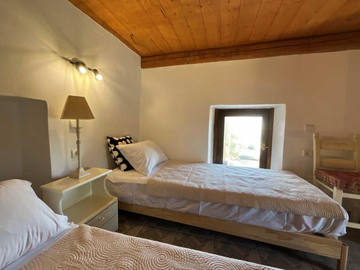 Image No.13-1 Bed House for sale