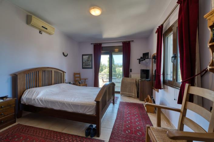 Image No.21-Villa de 4 chambres à vendre à Xirosterni