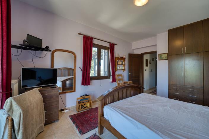 Image No.23-Villa de 4 chambres à vendre à Xirosterni