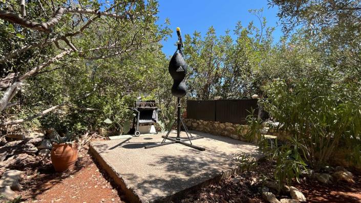 Image No.20-2 Bed Semi-Detached for sale