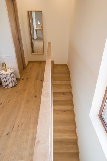 Image No.8-2 Bed Maisonette for sale