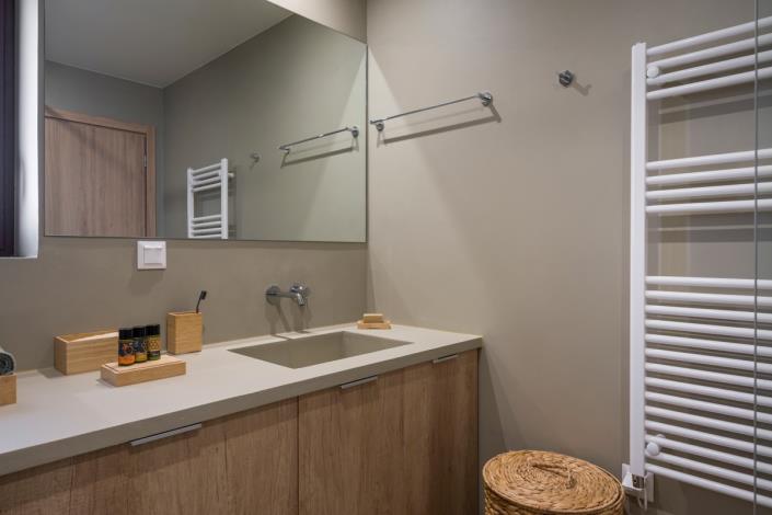 Image No.25-2 Bed Maisonette for sale