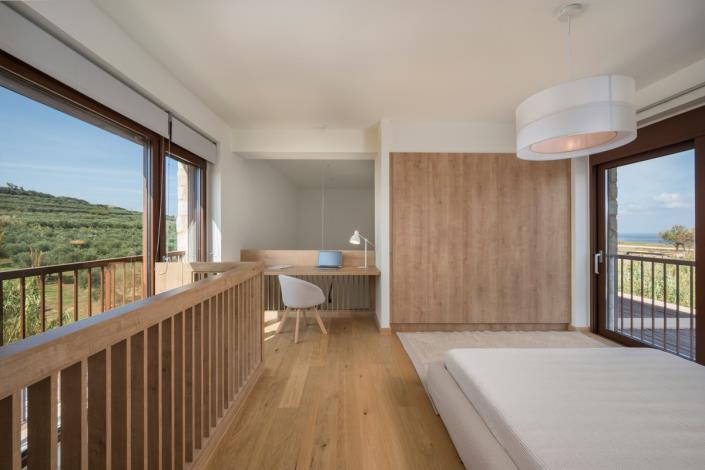 Image No.28-2 Bed Maisonette for sale