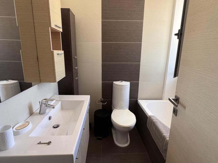 Image No.12-3 Bed Apartment for sale