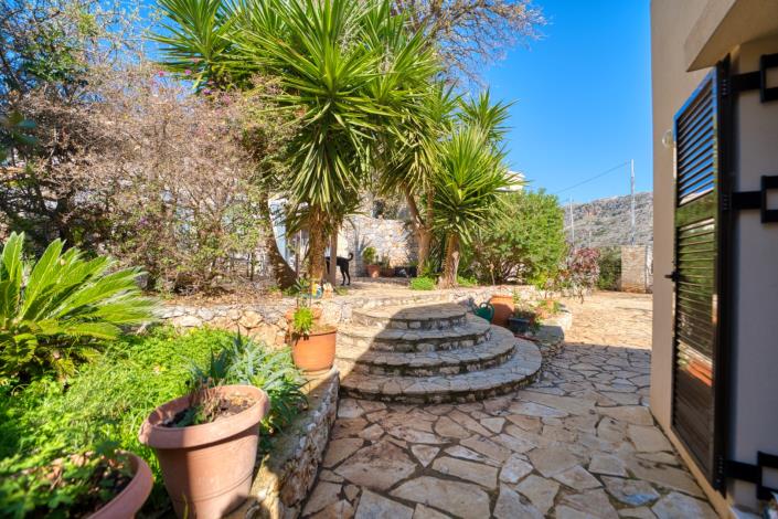 Image No.20-2 Bed Villa for sale