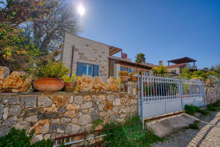 Image No.32-2 Bed Villa for sale