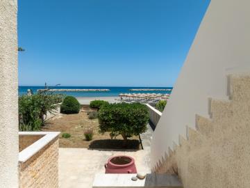 Beachfront-House-for-sale-in-Chania-Crete--8-