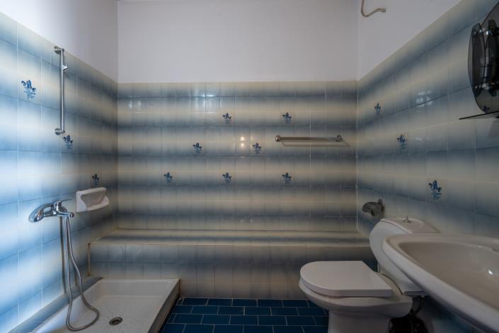 Image No.24-4 Bed House for sale