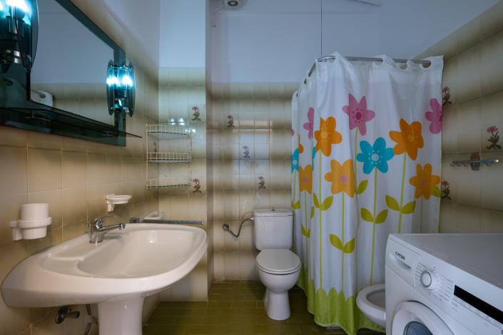 Image No.25-4 Bed House for sale