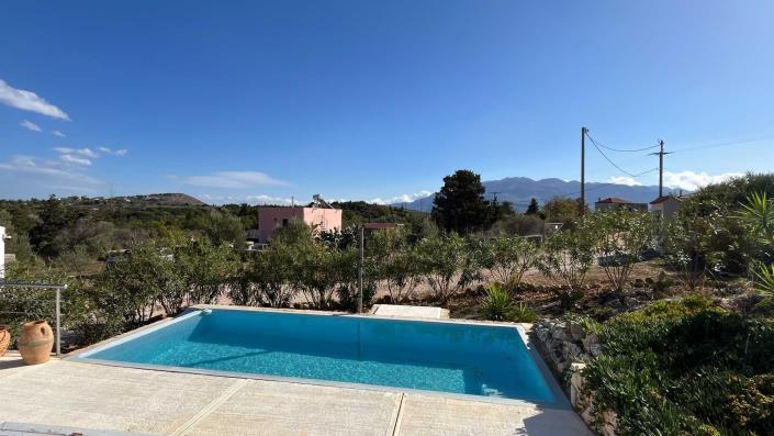 Image No.7-2 Bed Villa for sale