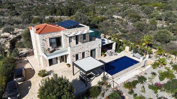 Image No.2-3 Bed Villa for sale