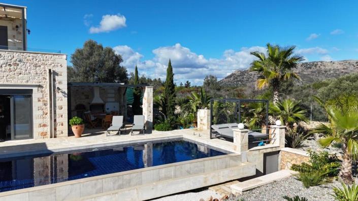 Image No.14-3 Bed Villa for sale