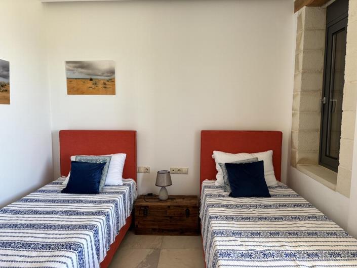 Image No.42-3 Bed Villa for sale