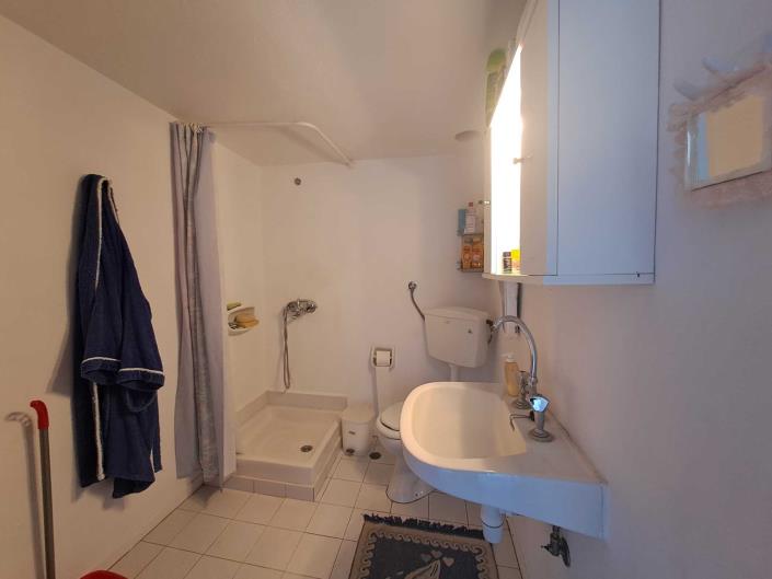 Image No.27-3 Bed House for sale