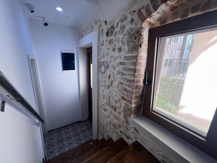 Image No.12-3 Bed Apartment for sale