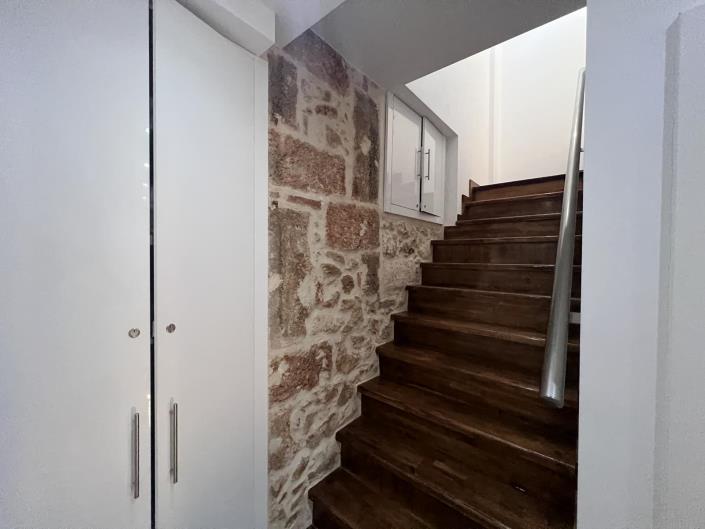 Image No.20-3 Bed Apartment for sale